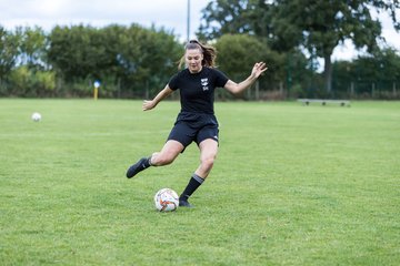 Bild 17 - Frauen SG Holstein Sued - SV Eintracht Luebeck : Ergebnis: 3:0